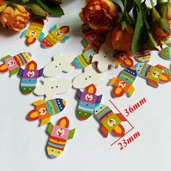 50gab Multicolor Cute Karikatūra raķešu Forma 2 Caurumi Dekoratīvas Pogas Koka Pogas Scrapbooking Šūšanas DIY 23*36mm