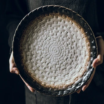 Apaļas plakanas plāksnes liels izmērs 10 collas Japāņu vienkāršs ēdiens plāksnes Japāņu restorāns keramikas plāksnes sekla šķīvja rīsus plate
