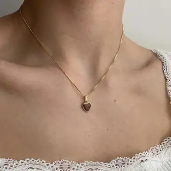 Ins jauna sirds-formas Kaklarota jaunu karstā pārdošanas vienkāršu modes krāsu mazo persiku sirds personības krāsu Kaklarota sieviešu dāvanu jewelr