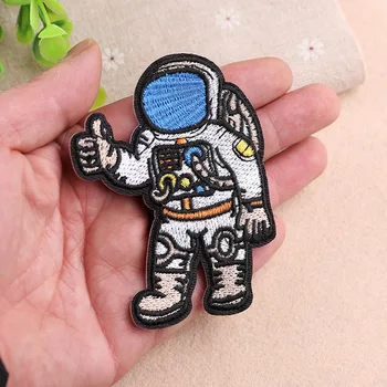 Ir 2021. Jaunu Izšūti Plāksteri Auduma kategorijas Uzlīme Spaceman Astronauts Izšuvumi Zīmes DIY Apģērbu Dekoratīvās Plāksteris Uzlīme Dzelzs par Plāksteri