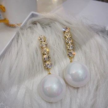 Ir 2021. jaunu korejiešu versija high-end gaismas luksusa spīdīgu liela pērle neto red temperaments multicolor auskari rotaslietas, aksesuāri