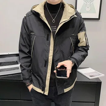 Ir 2021. pavasarī un rudenī jaunu vīriešu jaka modes izšūšanas rāvējslēdzēju jaka gadījuma kapuci slim vēstuli izdrukāt augstas kvalitātes jaka