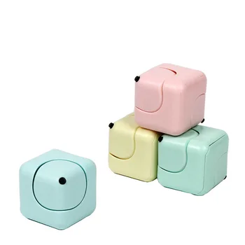 Karstā Infinity Cube juceklis Figet Rotaļlietas Stress Atvieglojums, Antistresa Fidget Ripu Žiroskopu Cube Pirkstu Galda Rotaļlietas fidget spinner par adhd