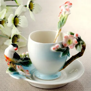 Keramikas Kauss Magpies Plūmju Ziedu Emaljas krāsu Kafijas Tase ar Apakštasi un Karoti Eiropas Radošo Tējas tases tējas tase komplekts