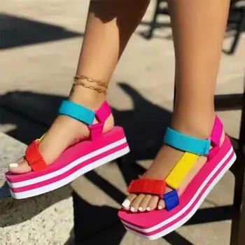 Liela izmēra 2021 jaunu krāsu saskaņošanas laukumā toe sandales sieviešu platformas sandales ar biezu-soled velcro pludmales čības