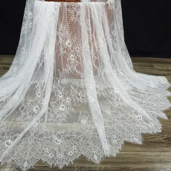Plānas smalkas kvalitātes skropstu chantilly lace audu kāzu tērpi! Pie balta, Melna sieviešu apģērbu izgatavošanas mežģīņu materiāla