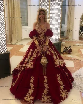 Sarkanā arābu Satīna vakarkleita Bumbu Kleita Pie Pleca Mežģīņu Aplikācijas Kāzu Kleitas Tradicionālo Kosovas vestidos 2021