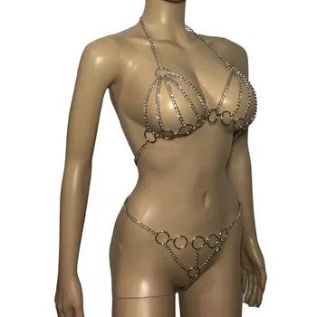 Seksīga Sieviete Metāla Chained Ķermeņa Iejūgs Atklātu Krūts Pavada Krūšturis Top, ar Atvērtu Kājstarpes Siksna Bikini Apakšveļas Komplekts Fetiša Tērpu