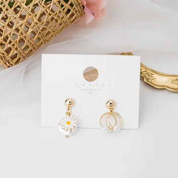 SHANGZHIHUA korejas metāla ģeometriskā asimetrisks pērļu auskari, ir 2021. jaunu stilu maza Margrietiņa modes sieviešu auskari puse dāvanas