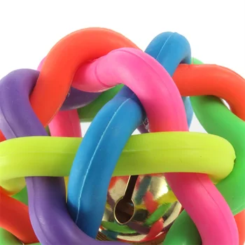 Smieklīgi Interaktīvās Rotaļlietas Krāsains Pet Doy Elastību Košļājamā Bumba Varavīksnes Krāsu Gumijas Zvanu Skaņas Bumba Apaļa Bumba Ar Bell