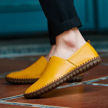 Vīriešu ādas kurpes 2021. gada vasaras jaunā modes ādas sandales dobi gadījuma vīriešu ādas kurpes braukšanas kurpes puse apavi