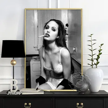 Ziemeļvalstu Angelina Jolie Seksīga Lūpu Karstā Filmu Zvaigzne Acrtess Melnā Un Baltā Smēķēšanas Sienas, Mākslas Plakātu, Vintage Kanvas Glezna Mājas Dekoru